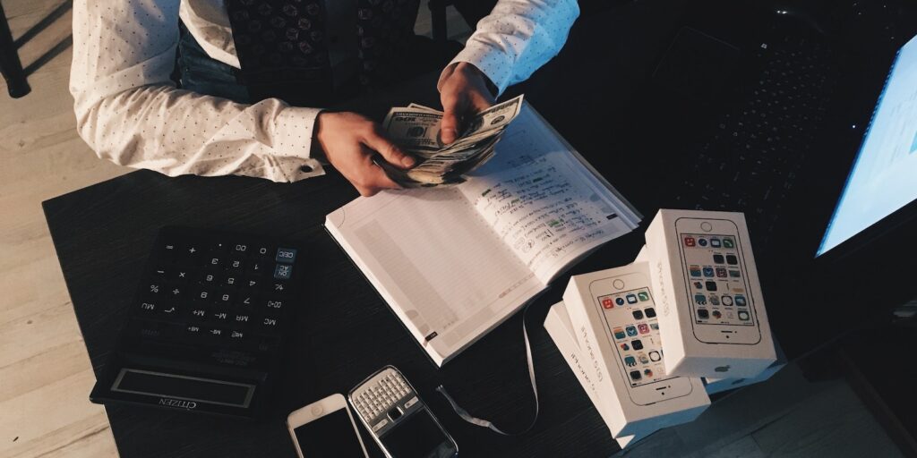 Accountant Counting Money, bookkeeping